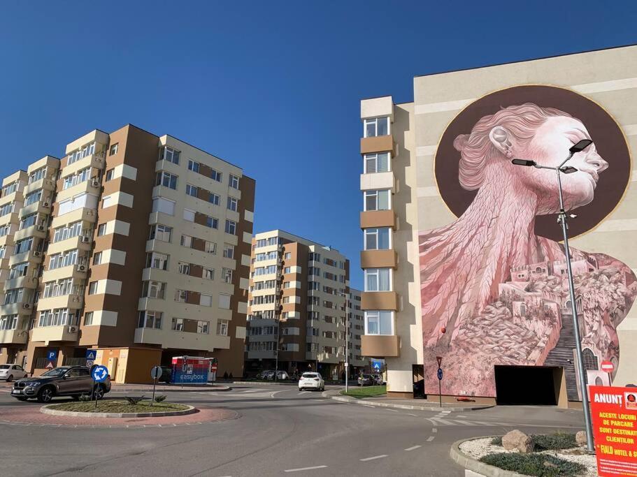 Lovely Bacau 1 Bedroom Apartment Buitenkant foto